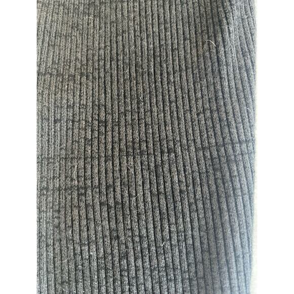 NWOT Torrid Full Length Warm Signature Waist Rib Dark Gray Sweater Legging 1X - Picture 3 of 5